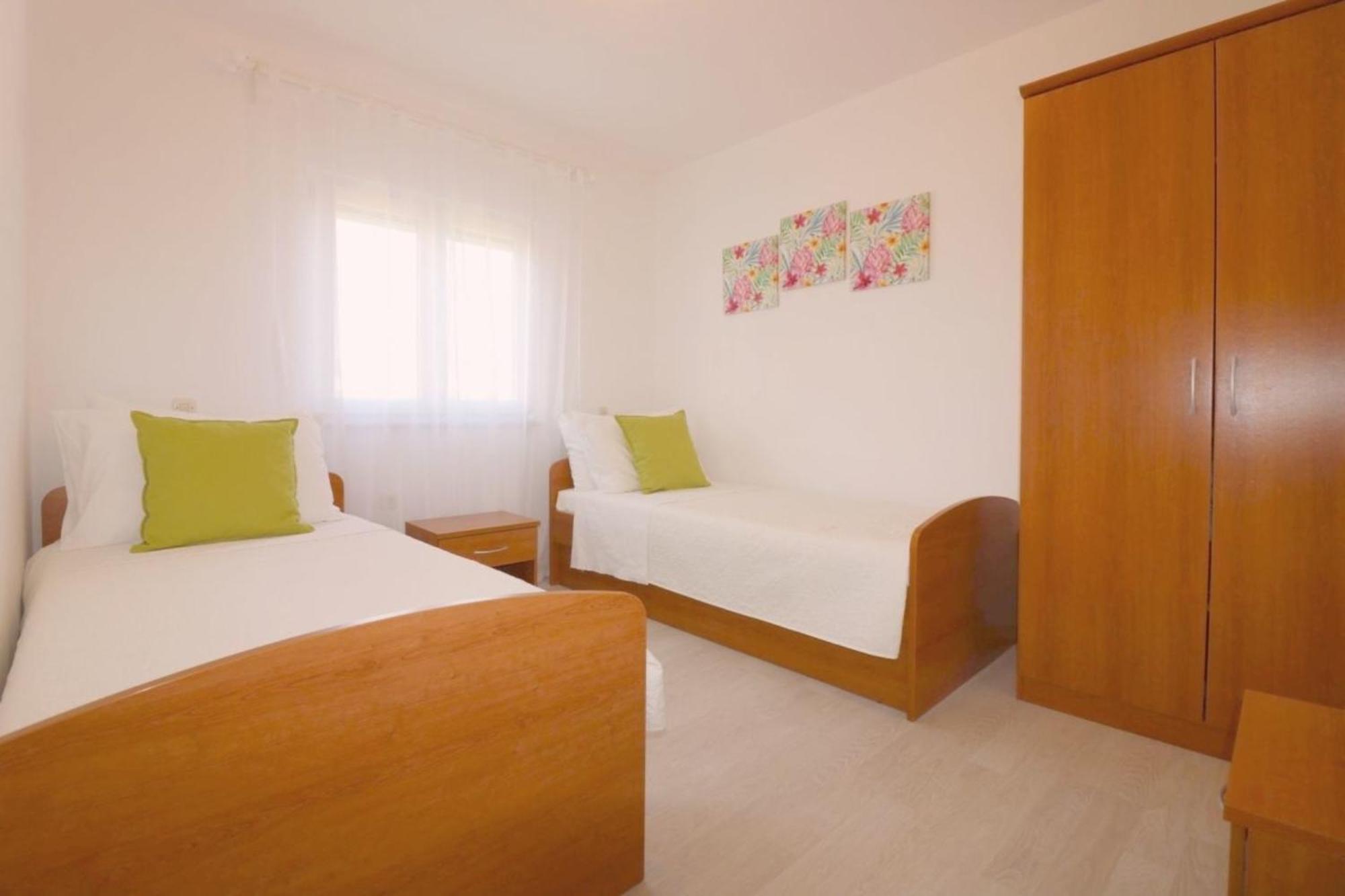 Melisa 6 Holiday home *